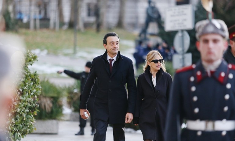 Само Асен Василев не вижда конфликт на интереси в назначенията на сем. Лорер - Tribune.bg