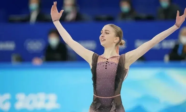 Фейгин показа разпадането на Зимния дворец и условията за трениране (ВИДЕО) - Tribune.bg