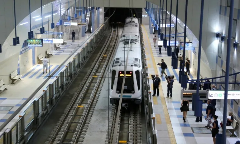 23 машинисти от метрото са под карантина заради COVID-19 - Tribune.bg