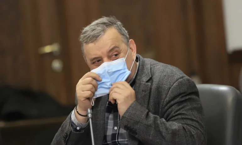 Здравните власти наблюдават български щам на коронавируса - Tribune.bg