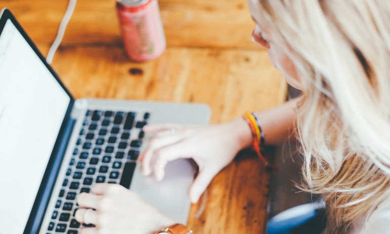 Всеки трети работодател вече предлага хоум офис - Tribune.bg