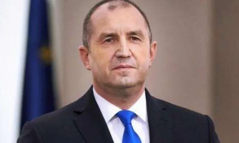 И Радев се хвърли да защитава Йончева - Tribune.bg