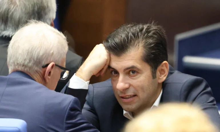 Кирил Петков: Решението за оставките на Лорер и Божанков бе взето още в понеделник - Tribune.bg
