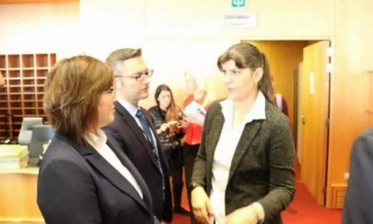 Поглед.инфо: Нинова дебне по кьошетата в ЕП знакови евролидери, за да се снима с тях - Tribune.bg