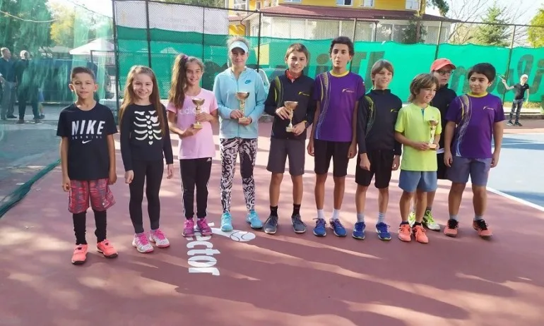 Борислав Кирилов и Моника Сотирова триумфираха на регионално до 12 г. в София - Tribune.bg