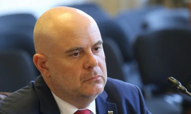 Прокуратурата вече разследва четири от шестте физически лица с наложени санкции - Tribune.bg