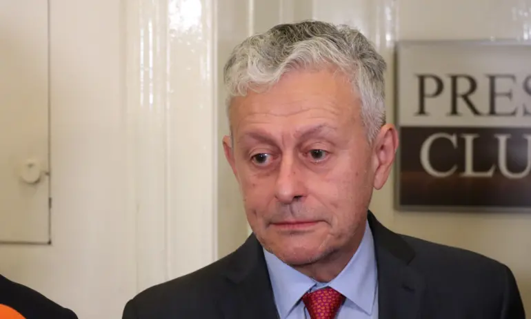 Соломон Паси: Въпрос на време е Русия да разположи ядрени оръжия в Космоса - Tribune.bg