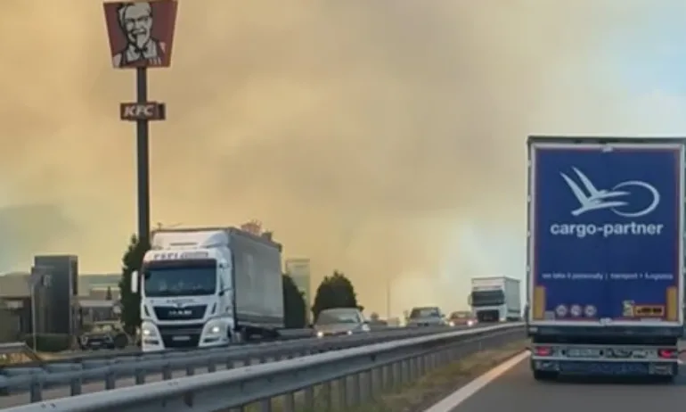 Огнена опасност до бензиностанция затвори магистрала Тракия - Tribune.bg