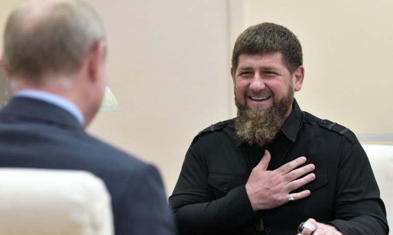 Чеченският лидер Кадиров обяви, че е в Украйна - Tribune.bg