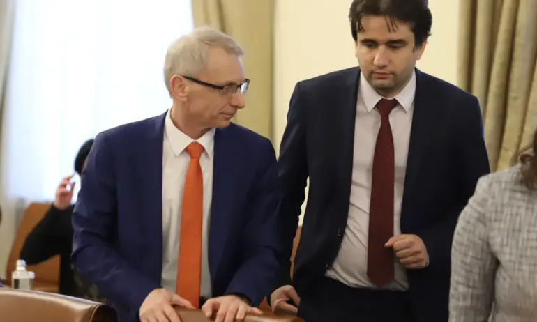 Денков назначи майката на Божанов за шеф на Селскостопанската академия - Tribune.bg