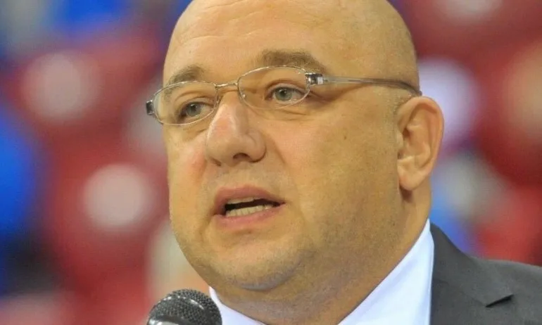 Кралев към младите: Вие сте бъдещето, но вие сте и настоящето! - Tribune.bg