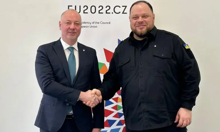 Росен Желязков към украинския си колега: България подкрепя категорично Украйна - Tribune.bg