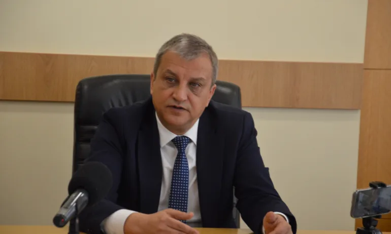 Кметът на Благоевград: Открити са тежки нарушения при изграждането на басейн в жк. Еленово - Tribune.bg