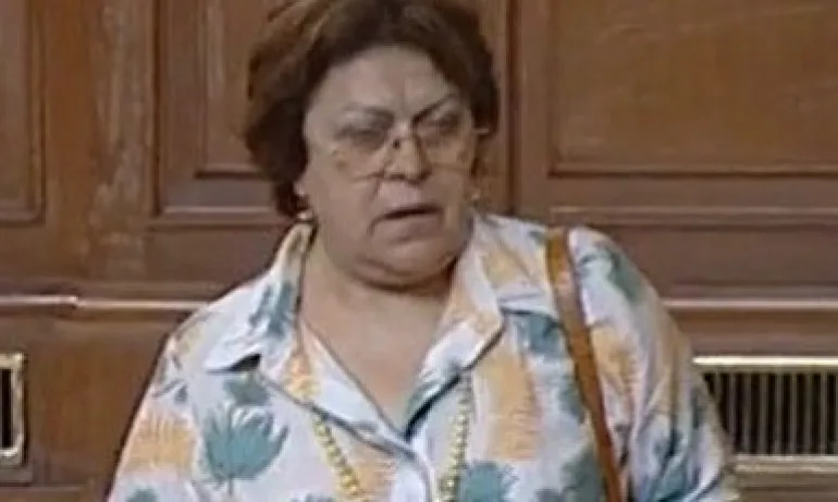 Соня Колтуклиева: Боя се само Татяна Дончева и Филип Станев да не се превърнат в модни икони на 46-я парламент - Tribune.bg