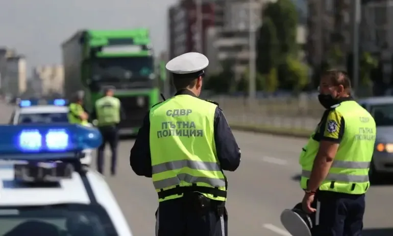 Спецакция на пътя: Полицаите хванаха десетки пияни и дрогирани шофьори зад волана - Tribune.bg