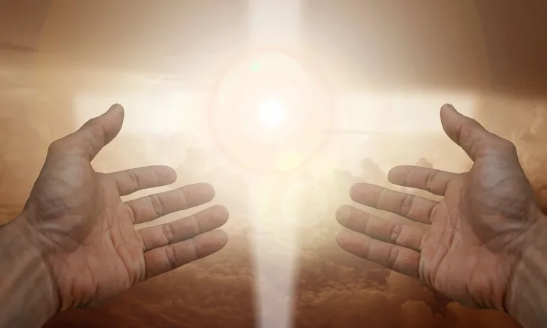 Четенето на Псалмите прогонва демоните от човека и привлича Божията благодат - Tribune.bg