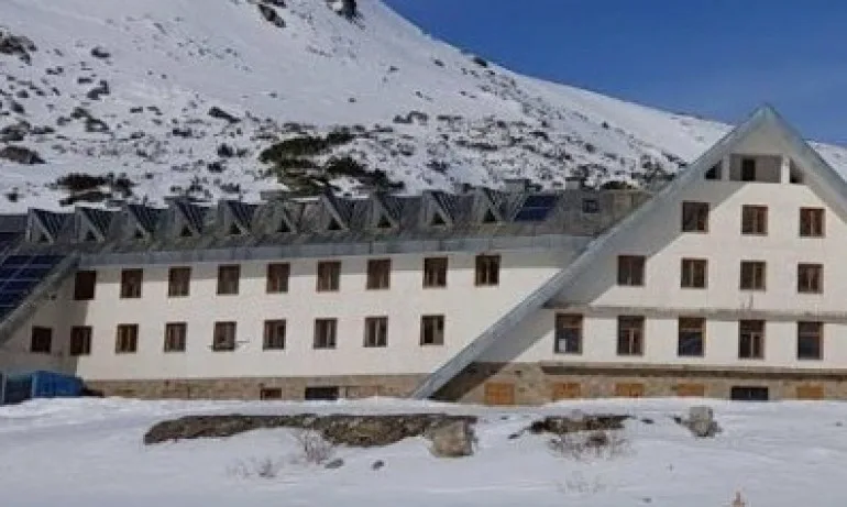 Туристи твърдят, че са изгонени от хижа Мусала – нямало вода, но сервирали топла храна - Tribune.bg