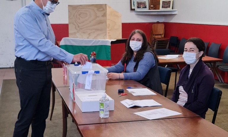 Започна изборният ден зад граница, първи гласуват сънародниците ни в Нова Зеландия - Tribune.bg