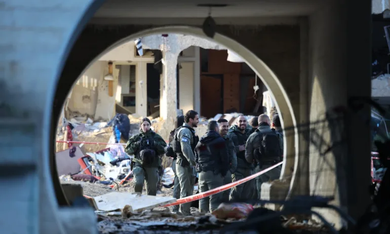 Израел и Иран размениха удари през нощта - Tribune.bg