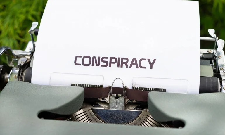 5 съвета как да говорите с близки и роднини, които вярват в конспирации - Tribune.bg