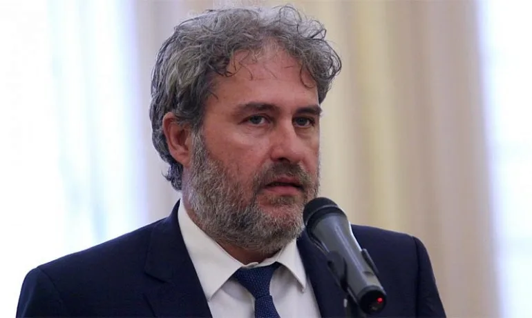 ВАП проверява къща в Копривщица на бившия културен министър Боил Банов, искат документи от Минеков - Tribune.bg