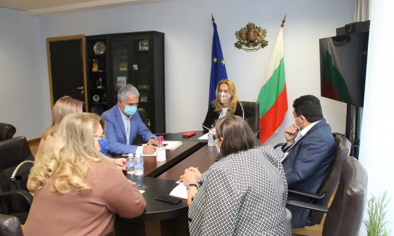 Марияна Николова: Облекченията по издаване на визи за Русия ще увеличат last minute почивките - Tribune.bg