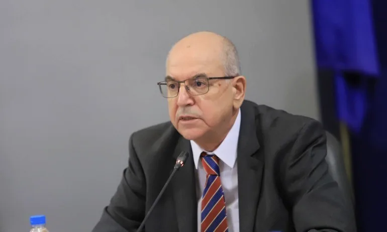 Проф. Гигов: Очаква се до лятото ваксинираните у нас да са около 40% - Tribune.bg