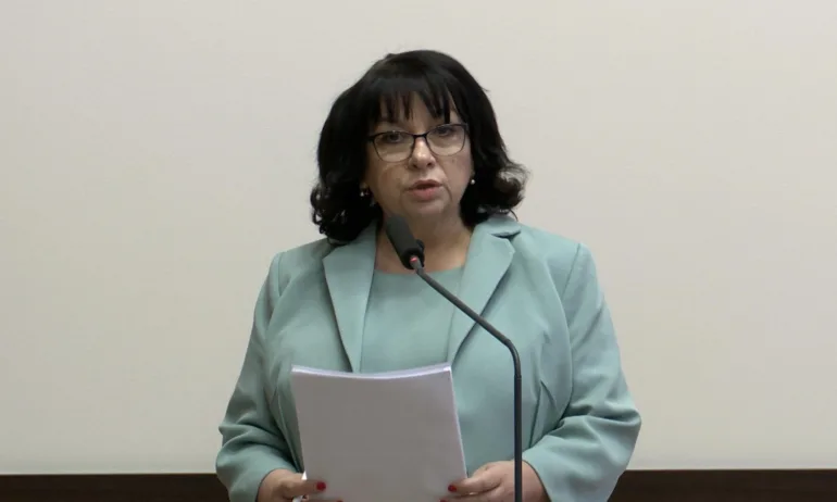 Теменужка Петкова докладва за въвеждането на еврото в България пред Еврогрупата - Tribune.bg