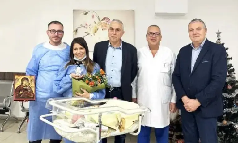 Пробив: Жена с трансплантиран черен дроб стана майка на здраво бебе - Tribune.bg