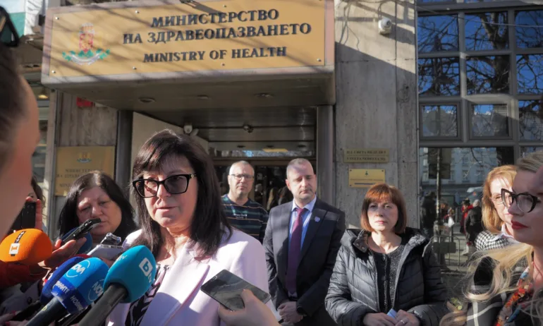 Здравният министър: Започва работа по промяна на критериите за финансиране на донорски процедури - Tribune.bg