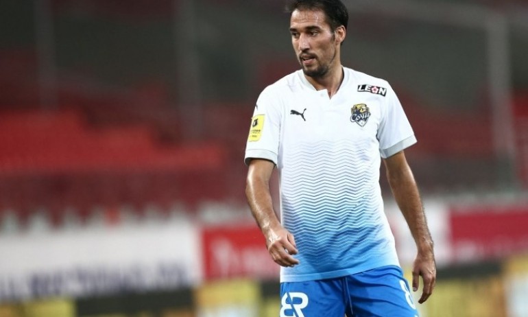 Ивелин Попов се контузи при победа на Сочи в Москва - Tribune.bg