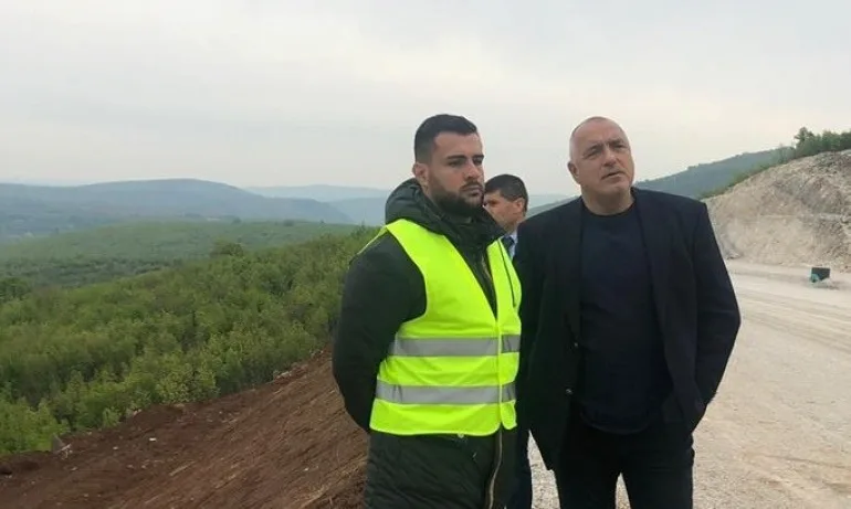 Премиерът Борисов инспектира АМ Хемус - Tribune.bg