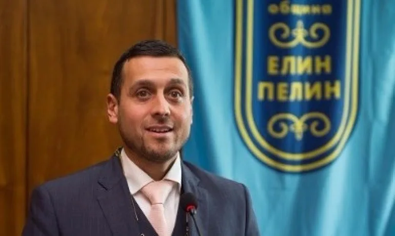 Жителите на Елин Пелин в паника: Кметът вкара еднолично завод за полимери на територията на града - Tribune.bg