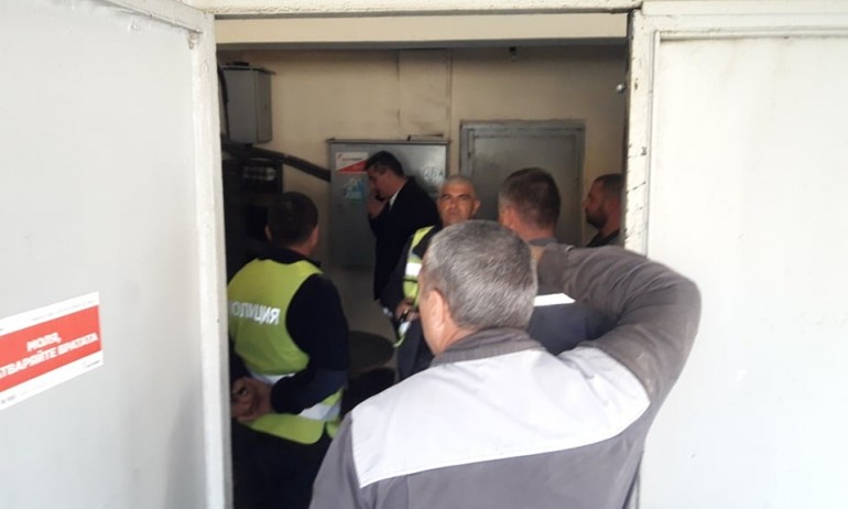 Мъж е с изгаряния след токов удар в Разлог - Tribune.bg