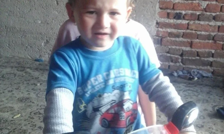 Откриха живо и здраво 2- годишното дете от Якоруда - Tribune.bg