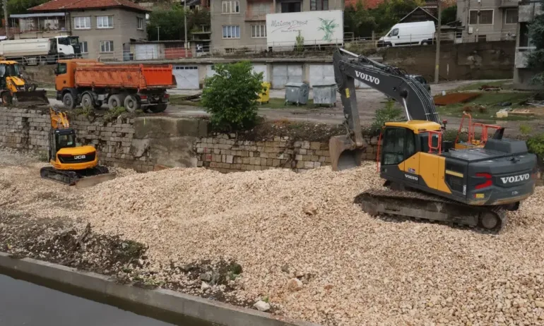 Бедственото положение и възможна евакуация в русенското село Николово остават в сила - Tribune.bg