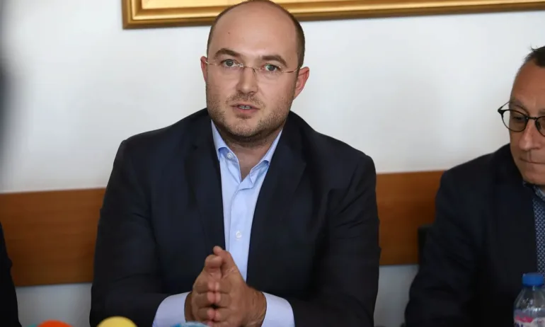 СОС с декларация по повод 1 година война в Украйна - Tribune.bg