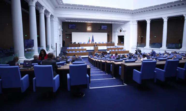 Извънредно заседание на НС след споразумението за въглищните централи. Блокадите остават - Tribune.bg