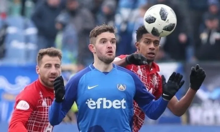 Бивш нападател на ЦСКА и Левски се провали в Стяуа - Tribune.bg