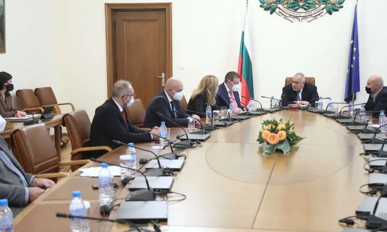 Противоепидемичните мерки ще продължат да действат до 31 януари 2021 г. - Tribune.bg