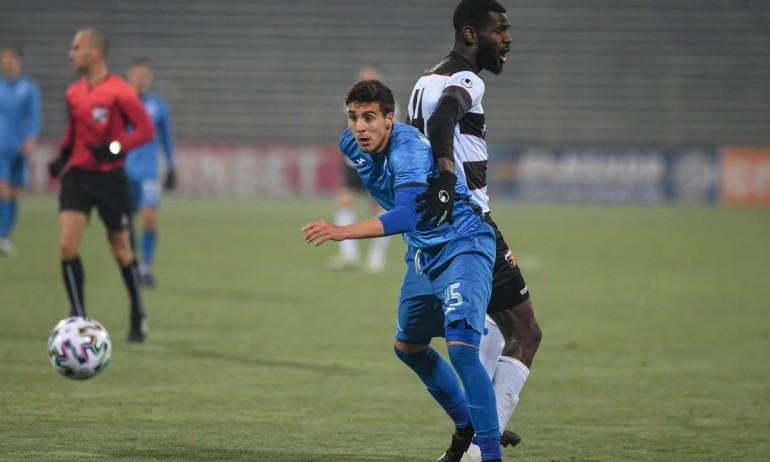 Нападател отказва споразумение с Левски, иска си парите накуп - Tribune.bg