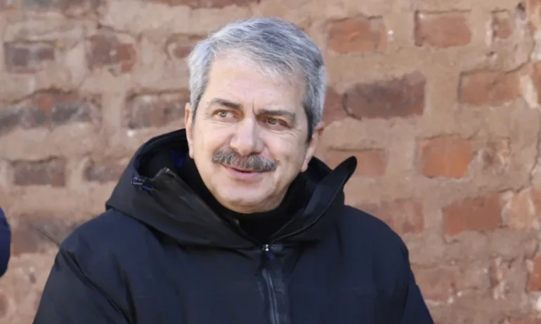 Евгений Михайлов: Рейтингът на ПП-ДБ пада, за да тръгне България напред трябва правителство с първия мандат - Tribune.bg