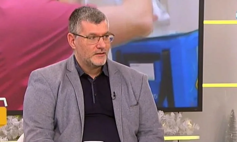 Проф. Момеков: Когато имаме данните от милионите поставени ваксини по света, хората ще имат по-различна нагласа - Tribune.bg
