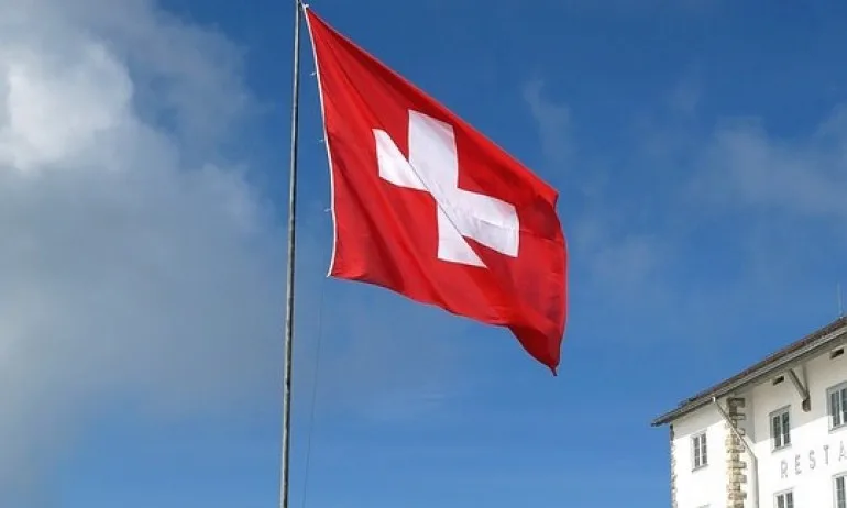 Швейцария премахва ограниченията за българите - Tribune.bg