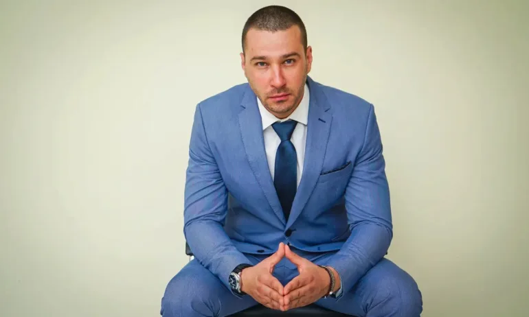 Георги Захариев: След промяната вече не се гордея, че имам следкурсови квалификации от Харвард - Tribune.bg