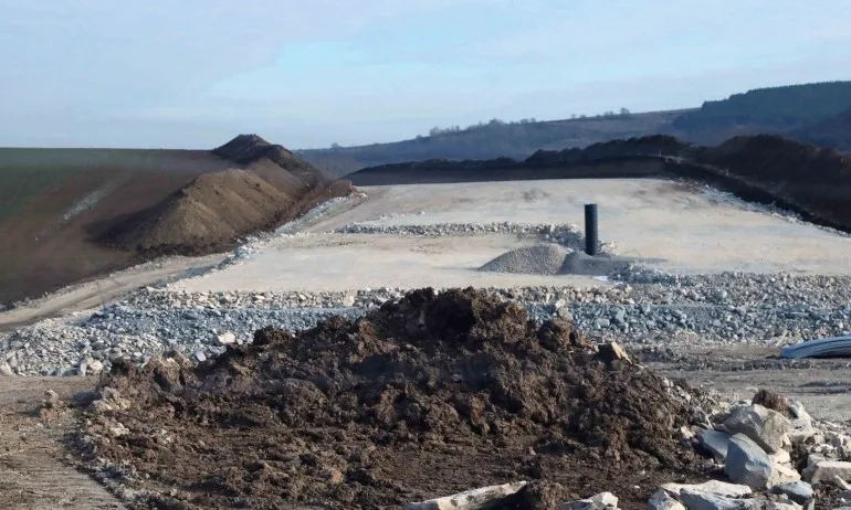 Премиерът провери строителството на АМ Хемус - Tribune.bg