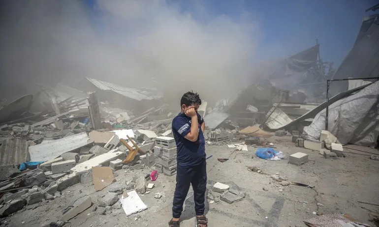 Кръвопролитията продължават: израелци и палестинци разменят ракети в поредна нощ на насилие - Tribune.bg