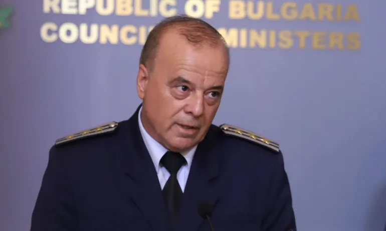 Тенчо Тенев ще съди министър Демерджиев - Tribune.bg