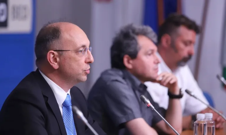 Пак без Трифонов – ИТН казаха на партиите, че или ще ги подкрепят, или пак ще ходим на избори - Tribune.bg