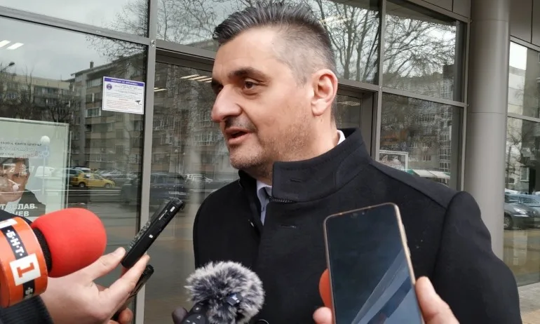 Кирил Добрев: Нинова се представяше като средно между Жана ДАрк и Райна княгиня, а отвън бе провален политик - Tribune.bg